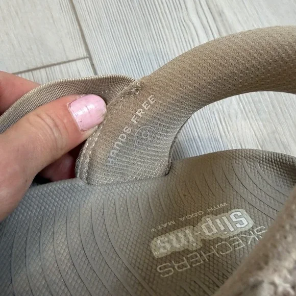 Skechers Go Walk Flex Sandal Women's 9 Glimmer Up Slip Ins Taupe 141489 - Picture 9 of 10